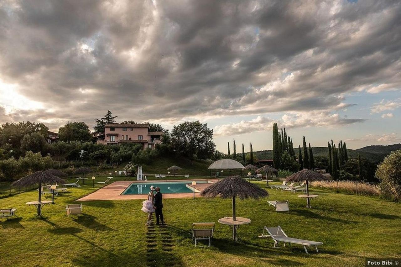 Agriturismo Poggio Corbello La Pesta Экстерьер фото