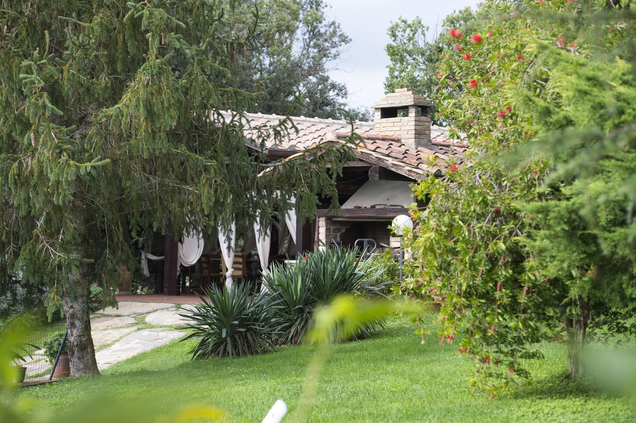 Agriturismo Poggio Corbello La Pesta Экстерьер фото