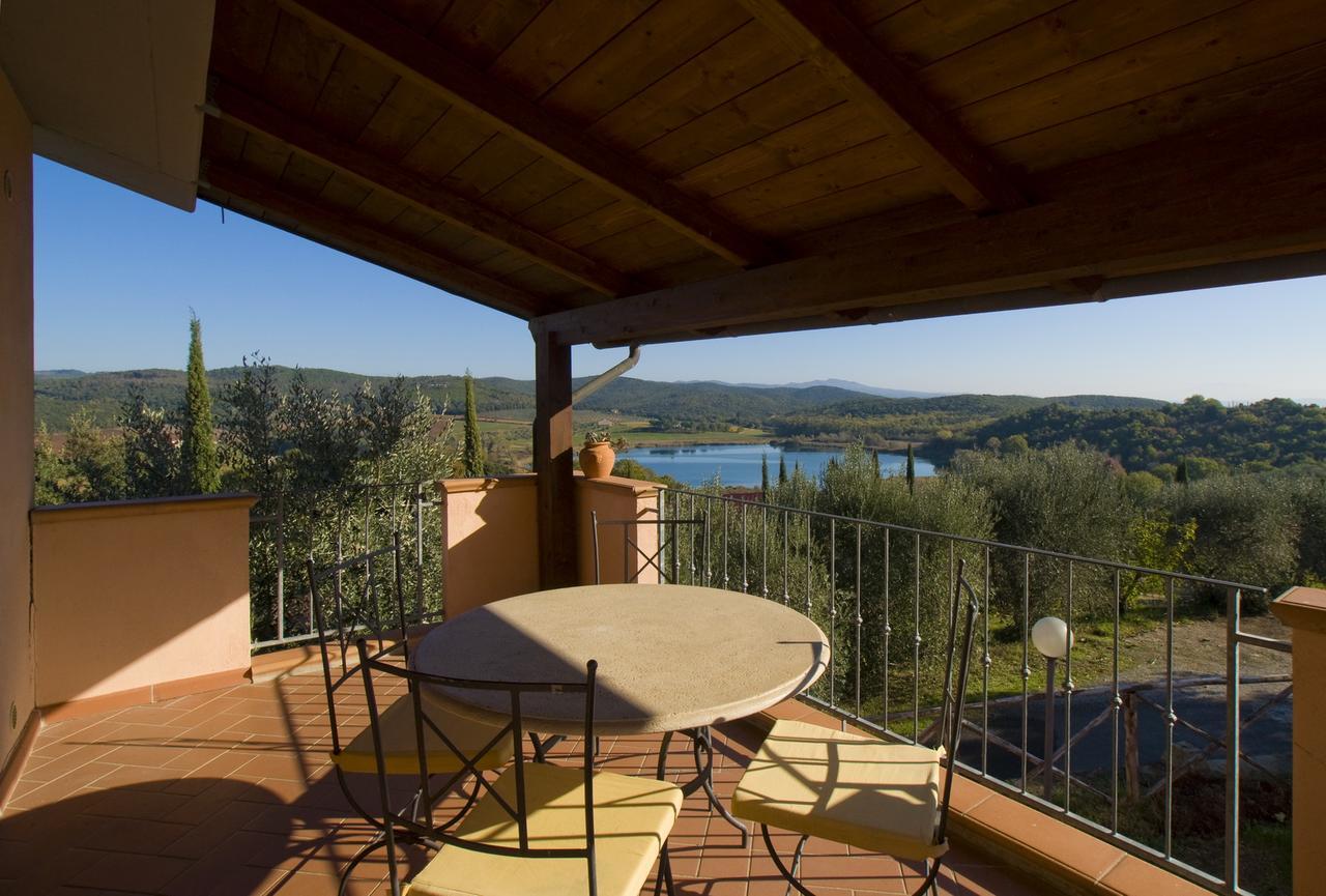 Agriturismo Poggio Corbello La Pesta Экстерьер фото