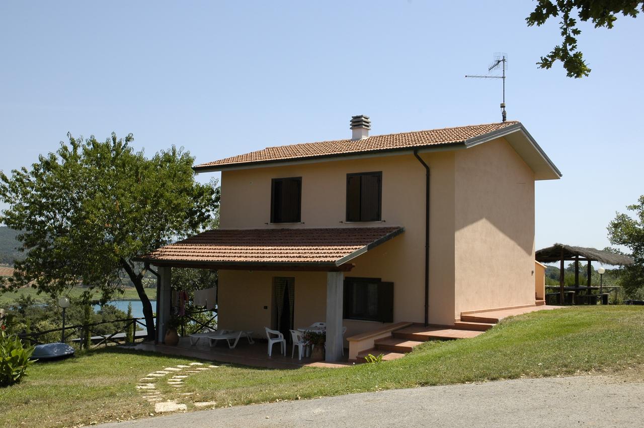Agriturismo Poggio Corbello La Pesta Экстерьер фото